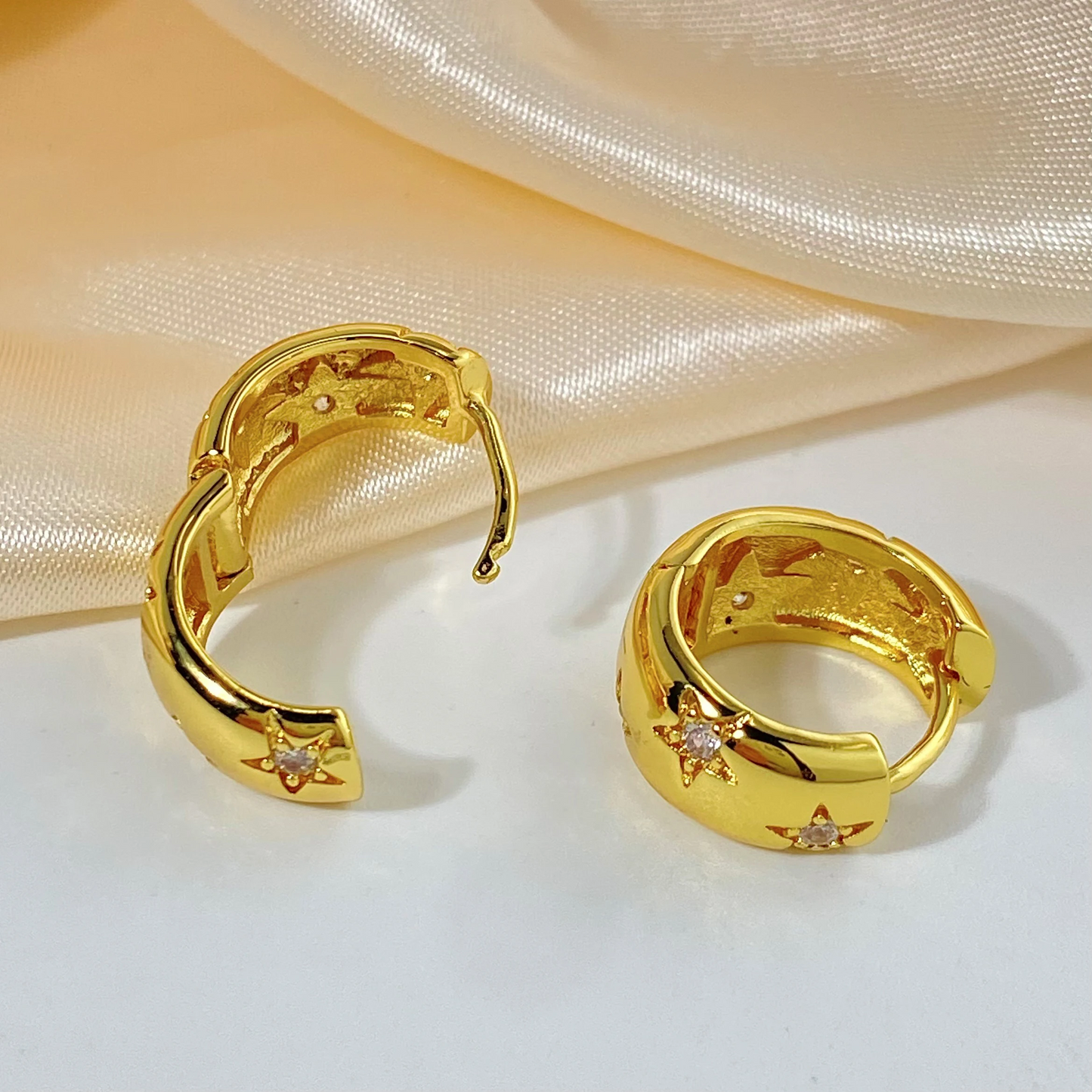 Chunky Star Huggie Earrings